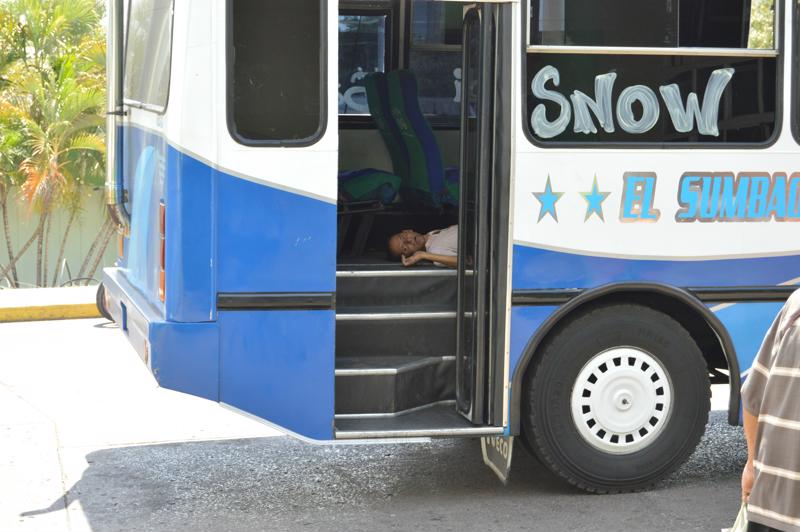 Manuel fue obligado a firmar documento pidiendo regresar a la cárcel sin recibir tratamiento