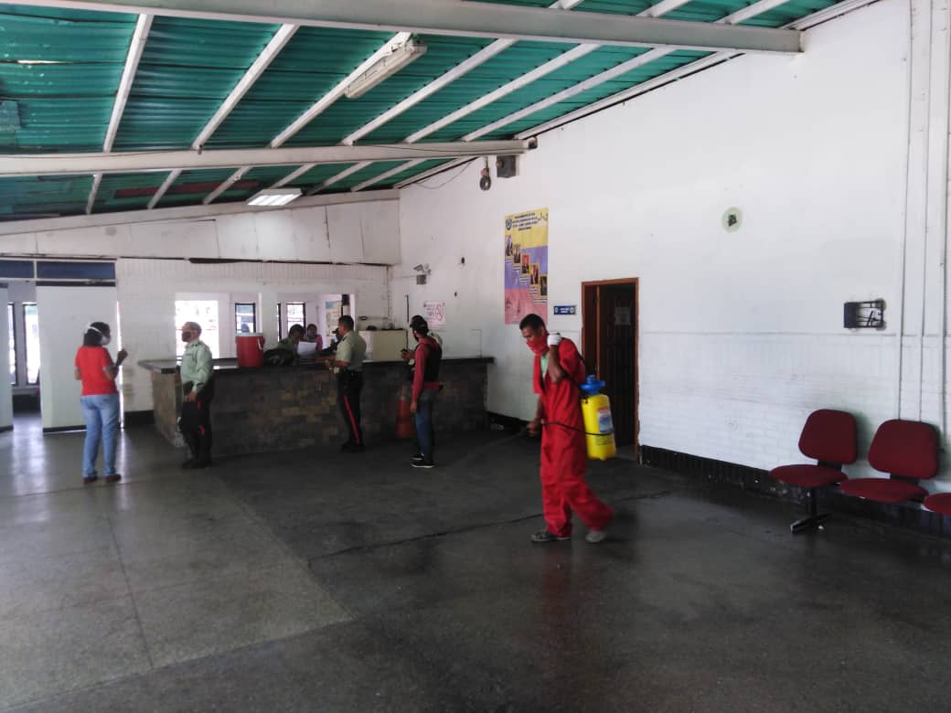 Comando y calabozos de Poliplaza fueron desinfectados
