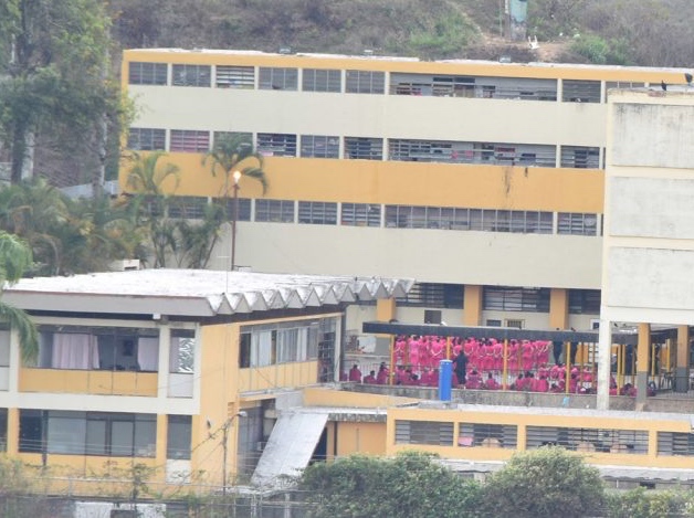 Caracas: Trasladaron al INOF a toda la población femenina que estaba detenida en División de Investigación Contra Secuestro del CICPC El Hatillo Caracas: Trasladaron al INOF a toda la población femenina que estaba detenida en División de Investigación Contra Secuestro del CICPC El Hatillo