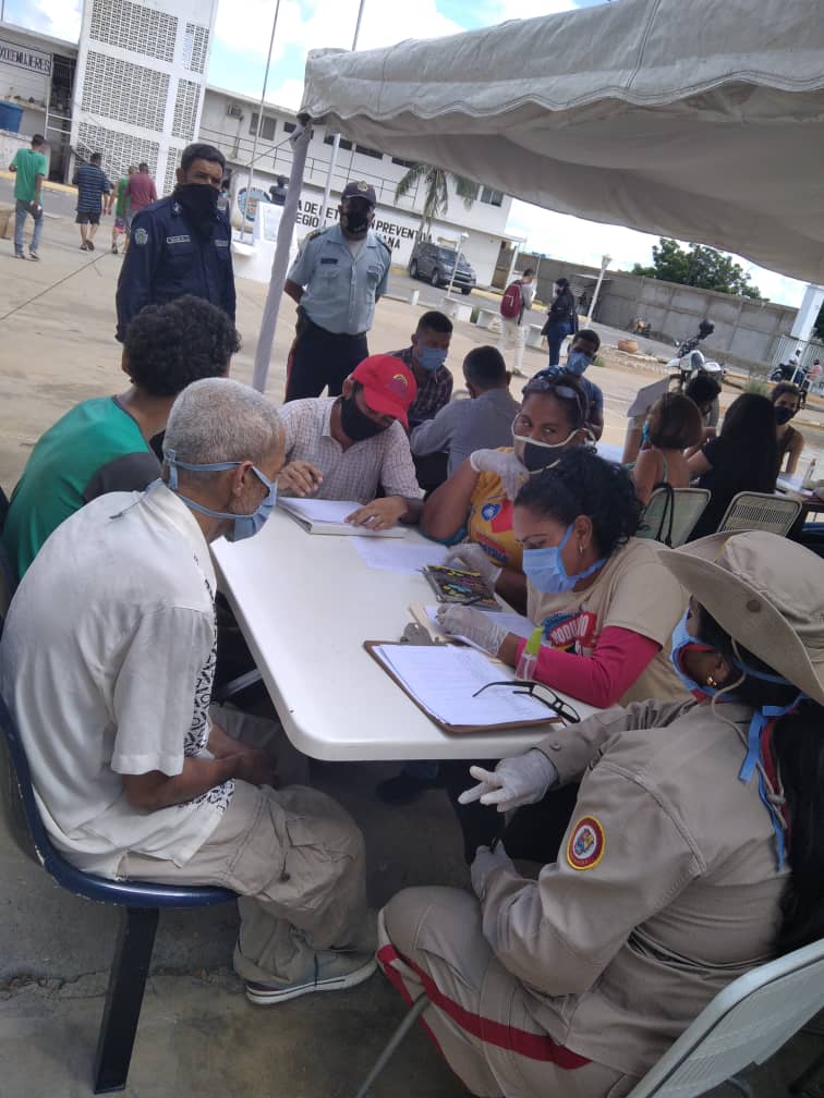 Ejecutan jornada de salud para 60 detenidos de Polifalcón en Punto Fijo