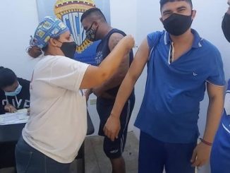 Vacunan en jornada médica a 53 detenidos del Eje de Vehículos de Maracaibo