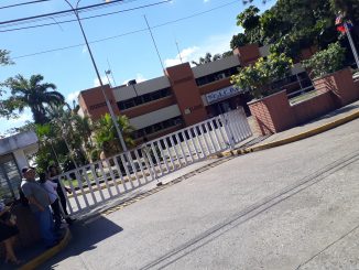 Funcionarios del Cicpc detienen a mujer por intentar pasar droga a recluso en Maturín