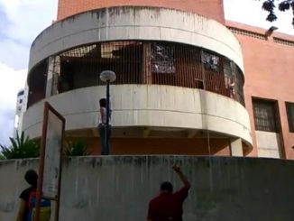 Familiares reportan riña con heridos en Retén de Caraballeda Familiares reportan riña con heridos en Retén de Caraballeda